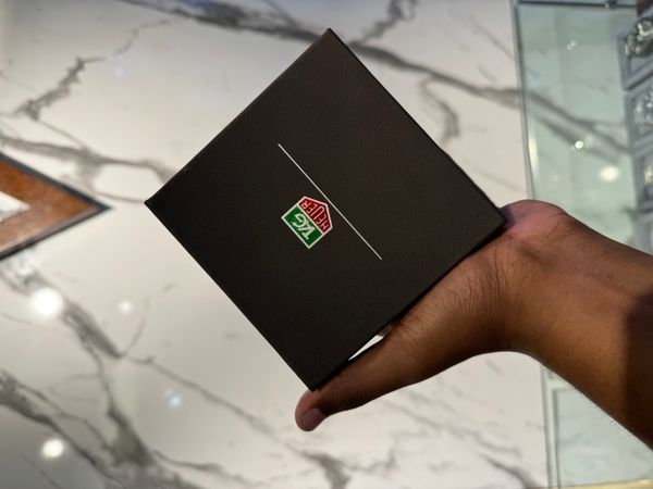 Tag brand box