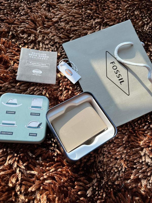 Fossil brand box