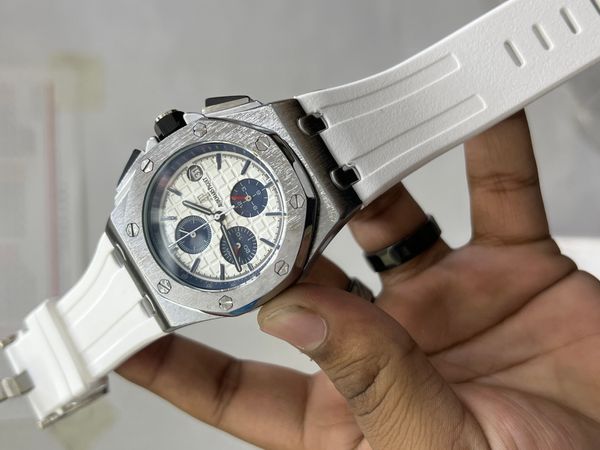 AP BELT CHRONOGRAPH WHITE SILVER