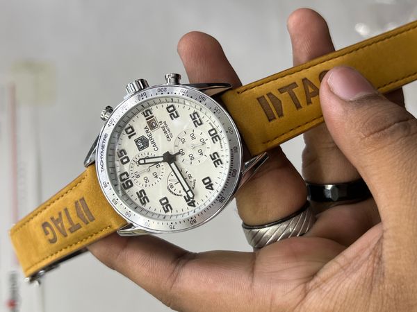 TAG BELT CALIBER 16 BISCUIT BELT SILVER CASE WHITE DIAL